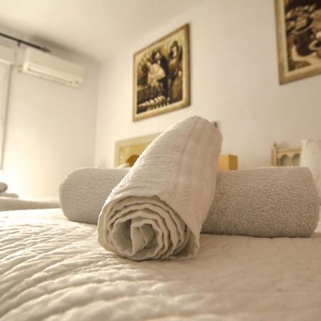 Regina Home -Parking Casco Historico Córdoba Eksteriør billede